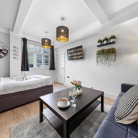 Central London Luxury, Relaxing Apartment! 2 Mins From Paddington Station! エクステリア 写真