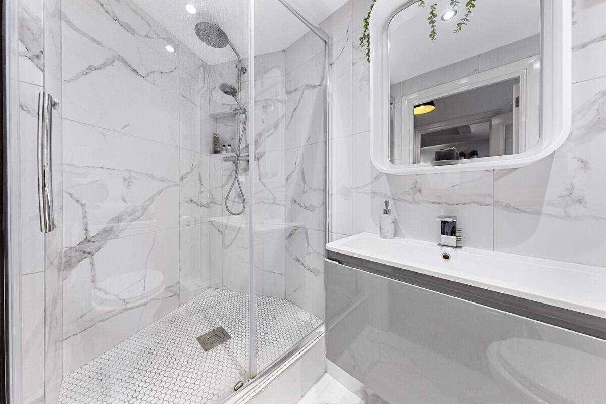 Central London Luxury, Relaxing Apartment! 2 Mins From Paddington Station! 部屋 写真