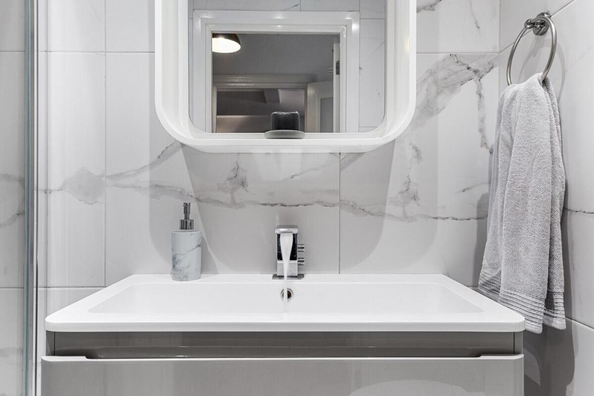 Central London Luxury, Relaxing Apartment! 2 Mins From Paddington Station! 部屋 写真